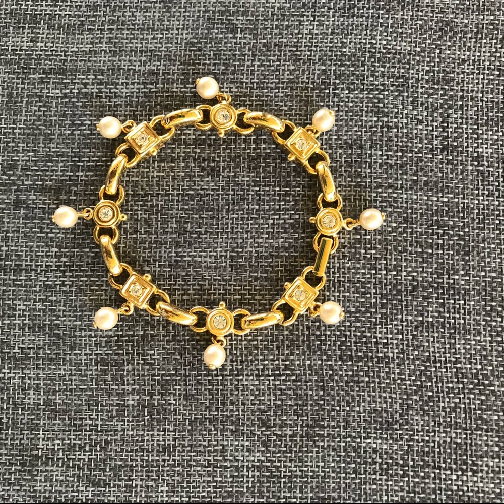 Joan Rivers Pearl & Crystal Bracelet